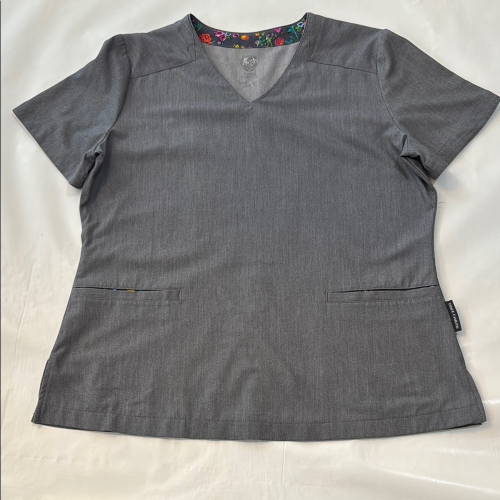 Vince Camuto Gray Scrub top